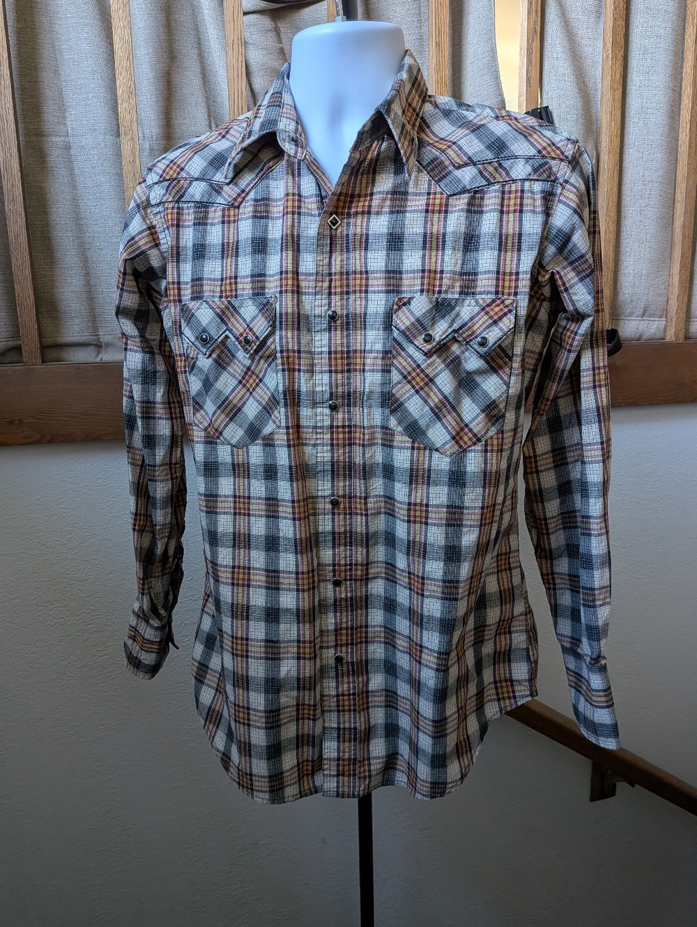 ✨ Vintage Wrangler Plaid Pearl Snap Button Down Shirt Size M - Picture 14 of 14